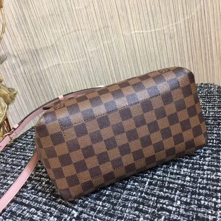 20DJ570047 LV Bags 0807